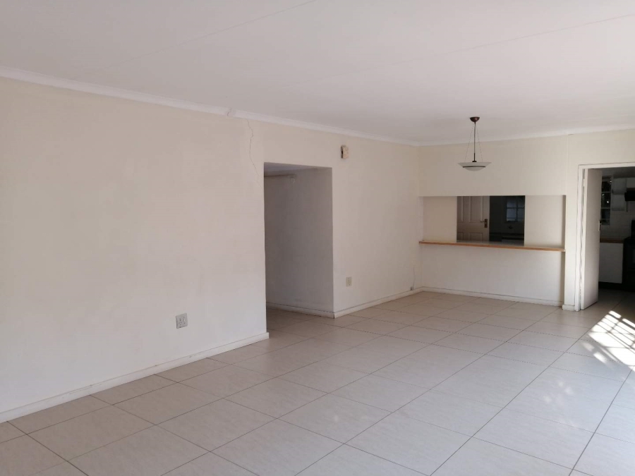 To Let 3 Bedroom Property for Rent in Lynnwood Glen Gauteng