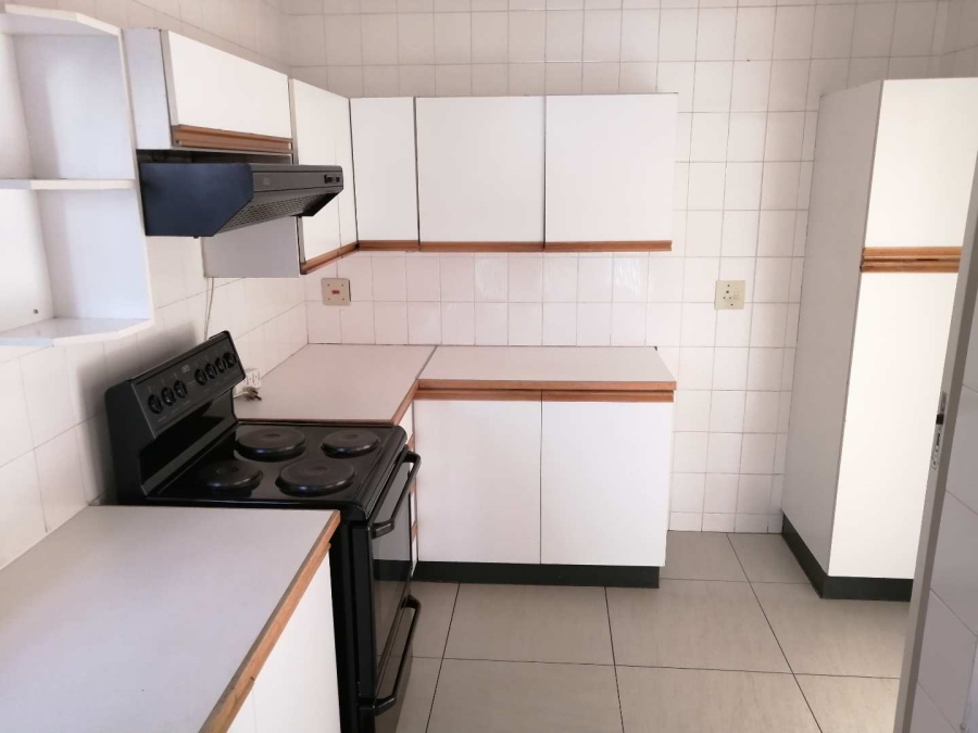 To Let 3 Bedroom Property for Rent in Lynnwood Glen Gauteng