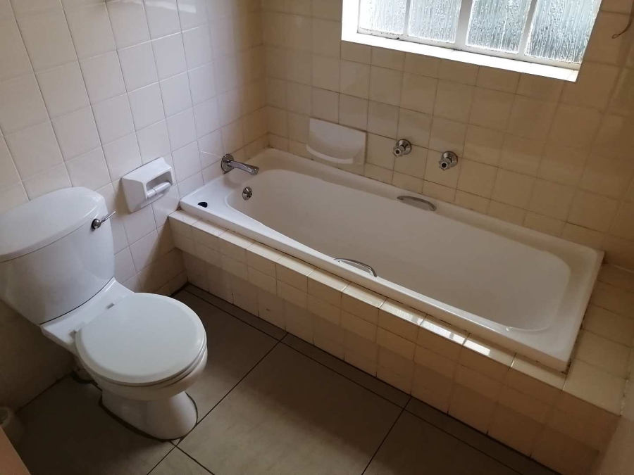 To Let 3 Bedroom Property for Rent in Lynnwood Glen Gauteng