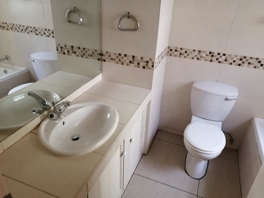 To Let 3 Bedroom Property for Rent in Lynnwood Glen Gauteng