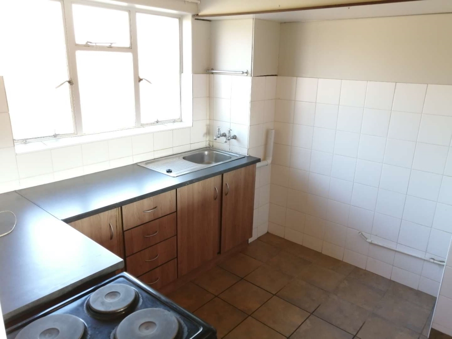 To Let 2 Bedroom Property for Rent in Groenkloof Gauteng