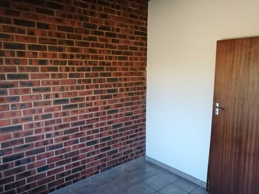 To Let 2 Bedroom Property for Rent in Groenkloof Gauteng