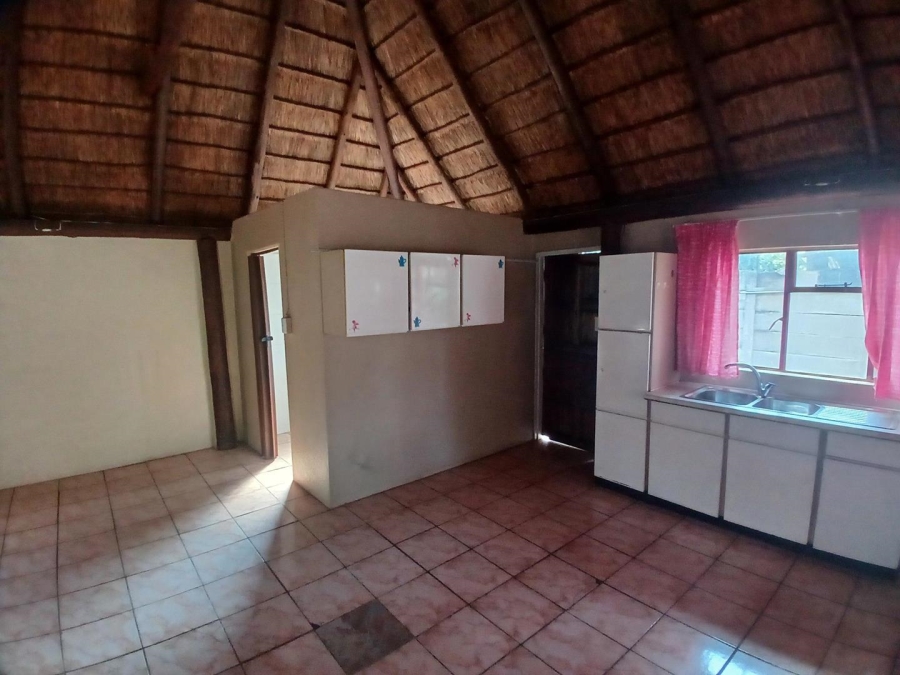 To Let 2 Bedroom Property for Rent in Pretoria North Gauteng