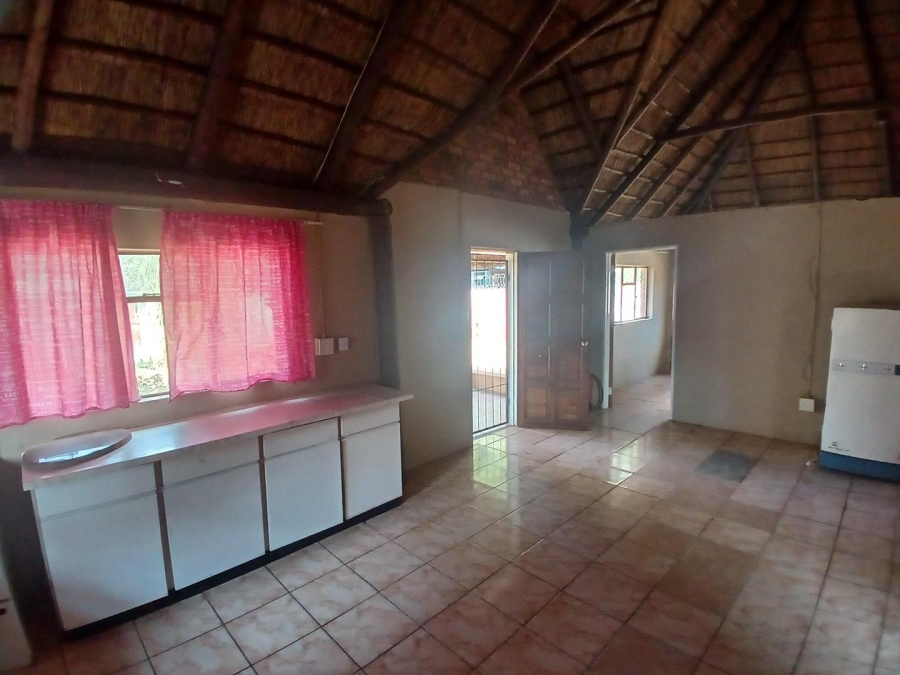 To Let 2 Bedroom Property for Rent in Pretoria North Gauteng