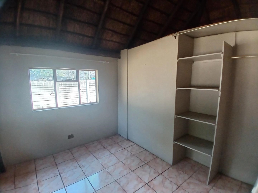 To Let 2 Bedroom Property for Rent in Pretoria North Gauteng
