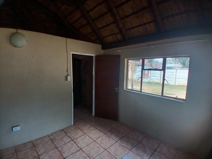 To Let 2 Bedroom Property for Rent in Pretoria North Gauteng