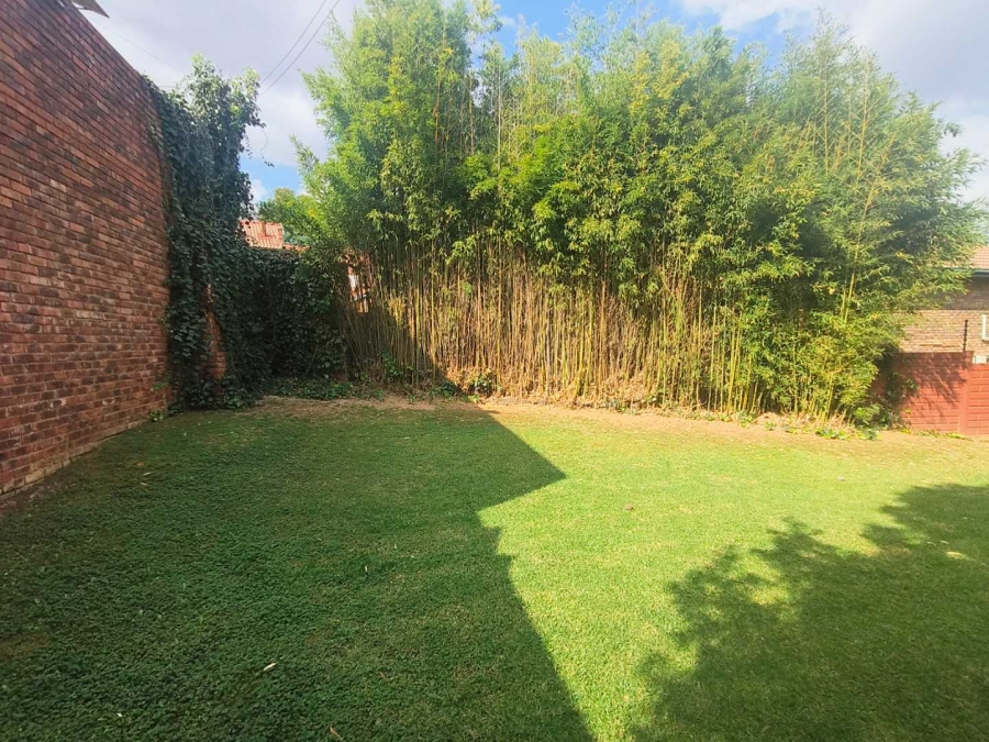 To Let 4 Bedroom Property for Rent in Erasmuskloof Gauteng