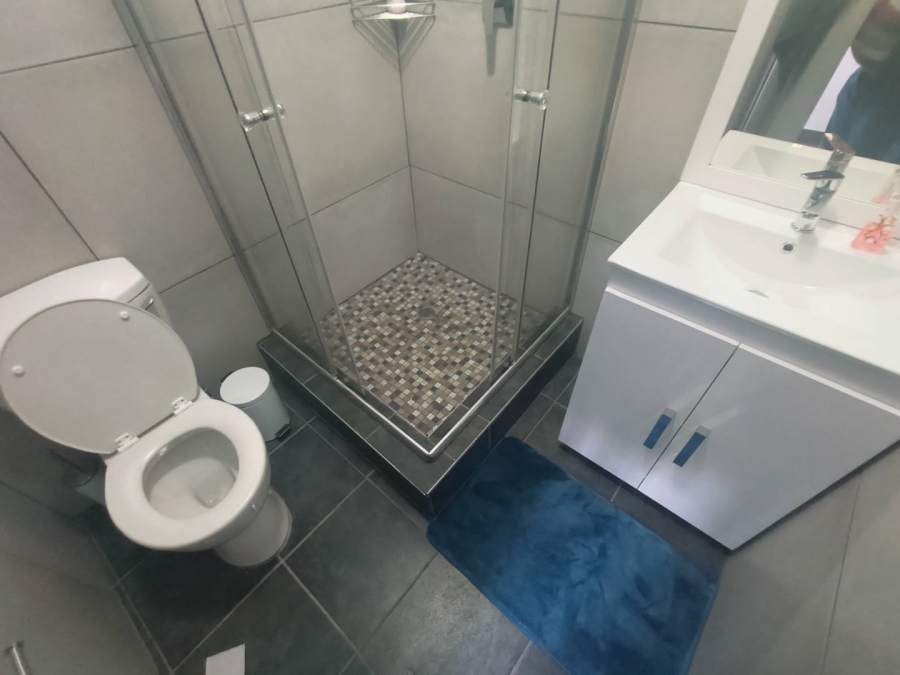 To Let 4 Bedroom Property for Rent in Erasmuskloof Gauteng