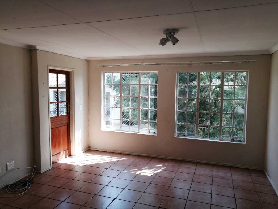 To Let 2 Bedroom Property for Rent in Monument Park Gauteng