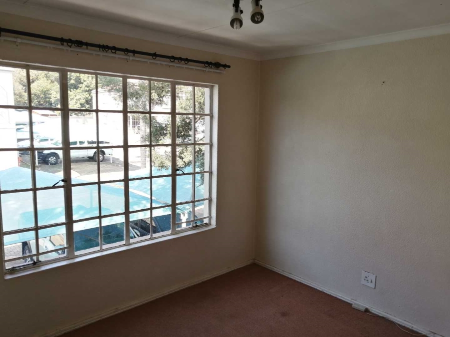 To Let 2 Bedroom Property for Rent in Monument Park Gauteng