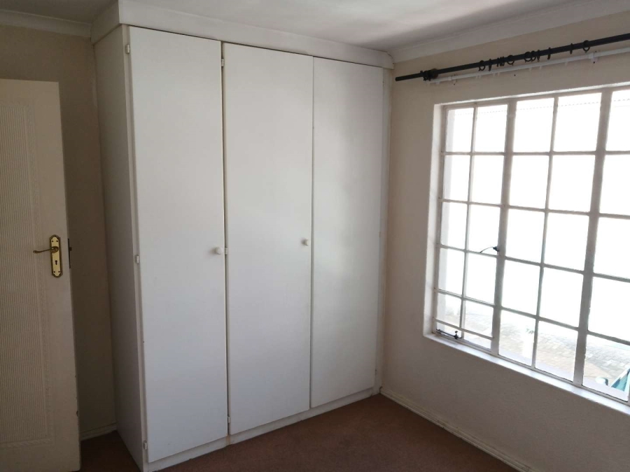 To Let 2 Bedroom Property for Rent in Monument Park Gauteng