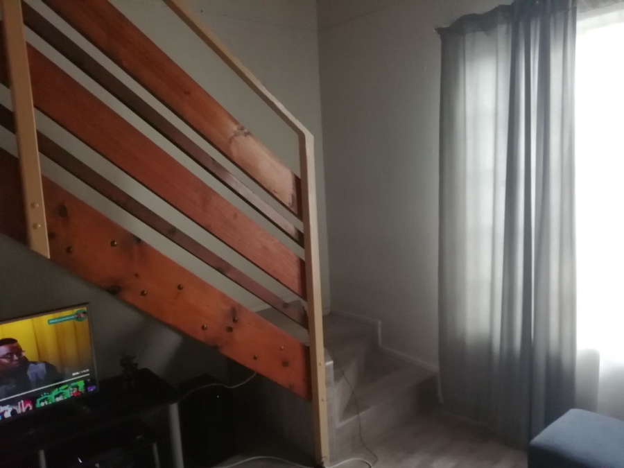 To Let 1 Bedroom Property for Rent in Sunnyside Gauteng