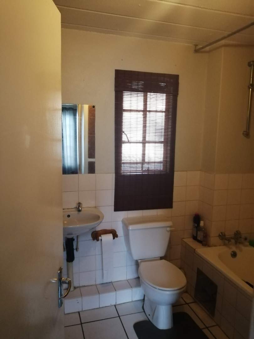To Let 1 Bedroom Property for Rent in Sunnyside Gauteng