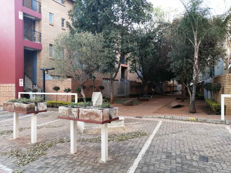 To Let 1 Bedroom Property for Rent in Riviera Gauteng