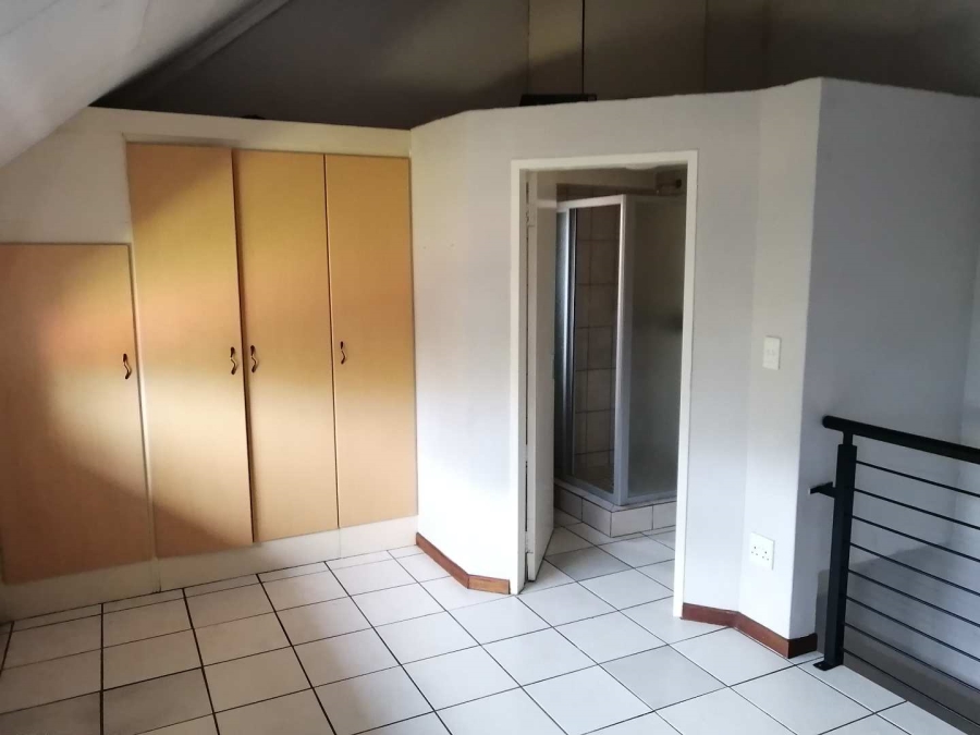 To Let 1 Bedroom Property for Rent in Riviera Gauteng