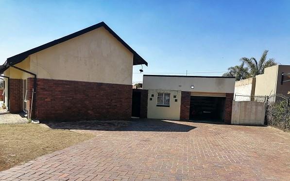 0 Bedroom Property for Sale in Linmeyer Gauteng