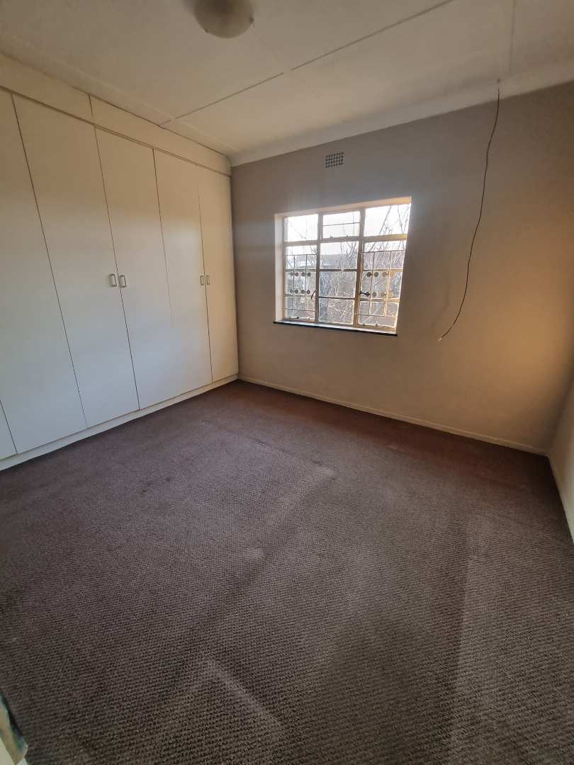 2 Bedroom Property for Sale in South Hills Gauteng
