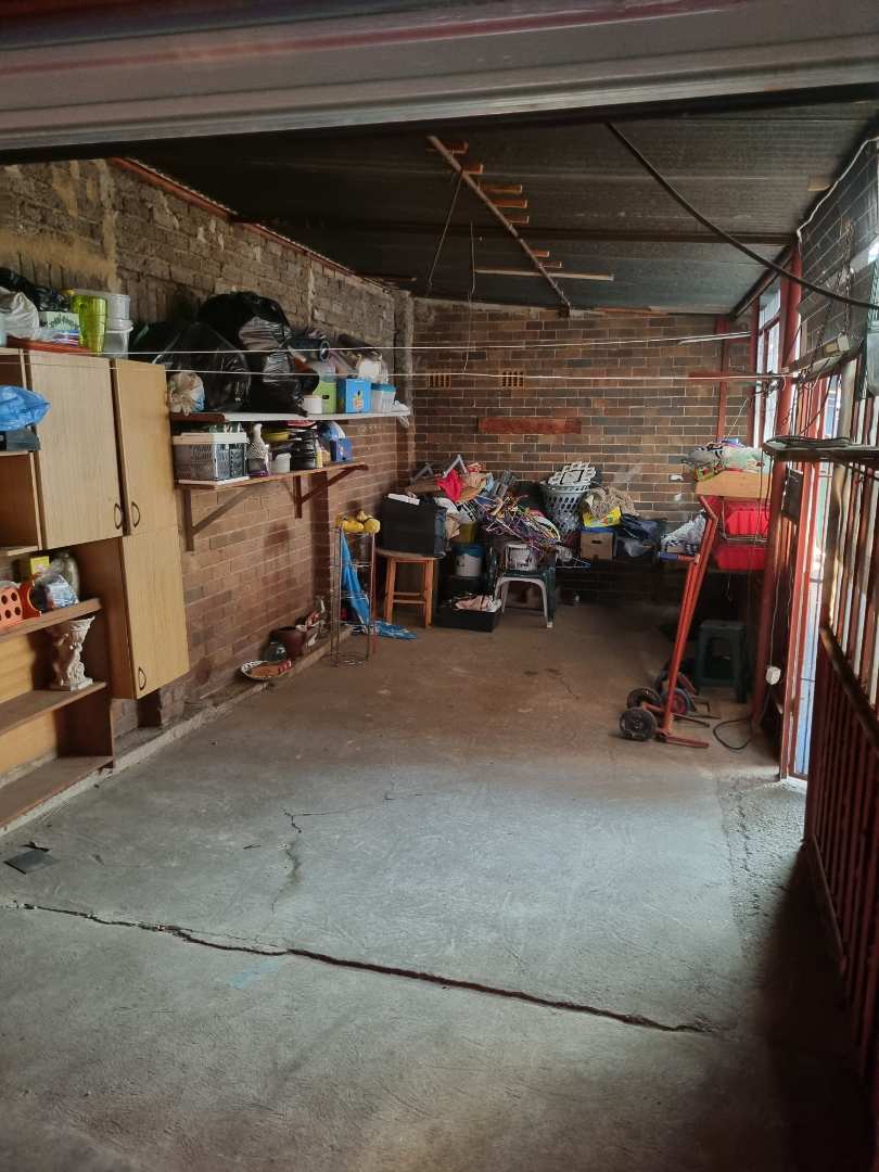 2 Bedroom Property for Sale in South Hills Gauteng