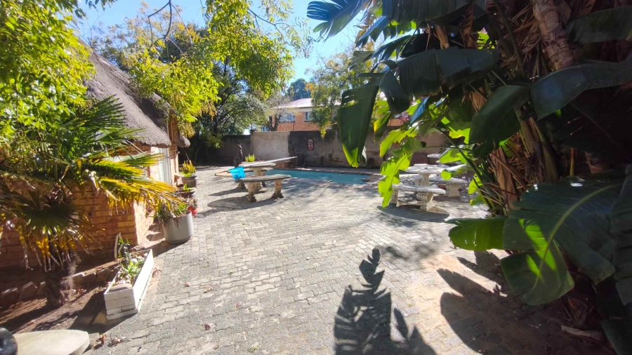 10 Bedroom Property for Sale in Turf Club Gauteng