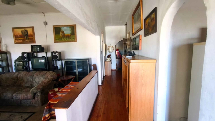 10 Bedroom Property for Sale in Turf Club Gauteng
