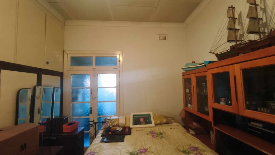 10 Bedroom Property for Sale in Turf Club Gauteng