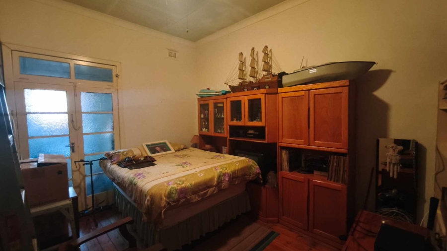 10 Bedroom Property for Sale in Turf Club Gauteng