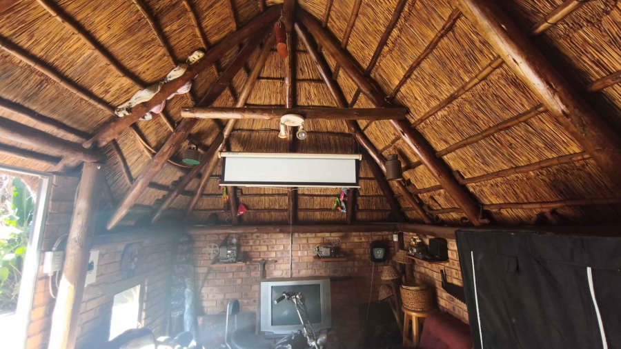 10 Bedroom Property for Sale in Turf Club Gauteng