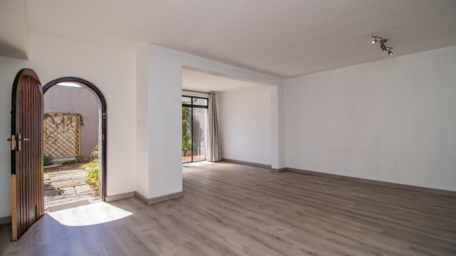3 Bedroom Property for Sale in Beyerspark Gauteng