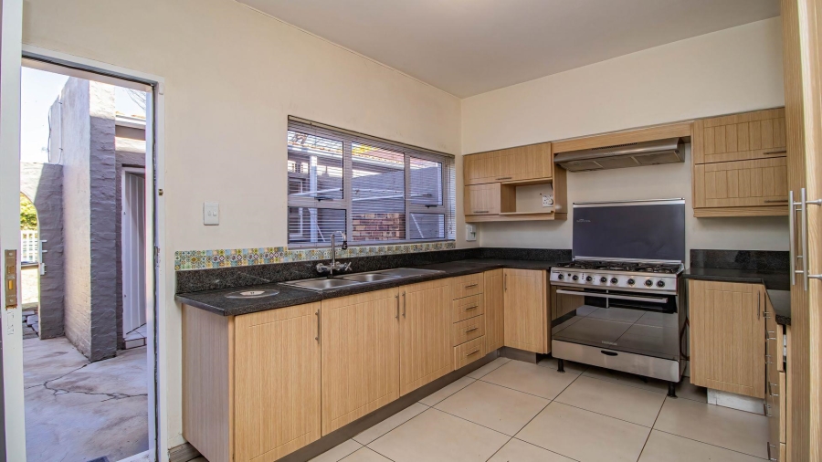 3 Bedroom Property for Sale in Beyerspark Gauteng