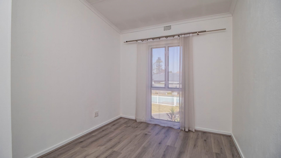 3 Bedroom Property for Sale in Beyerspark Gauteng