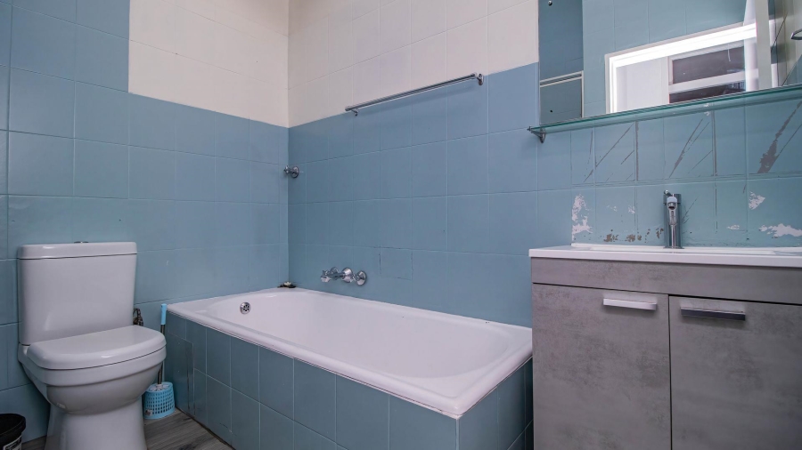 3 Bedroom Property for Sale in Beyerspark Gauteng