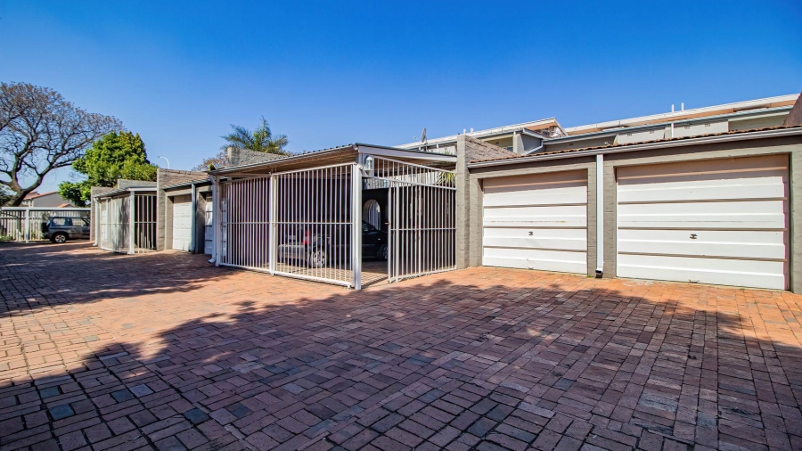 3 Bedroom Property for Sale in Beyerspark Gauteng