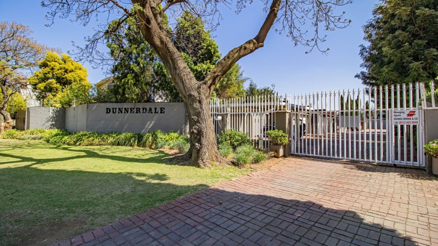 3 Bedroom Property for Sale in Beyerspark Gauteng