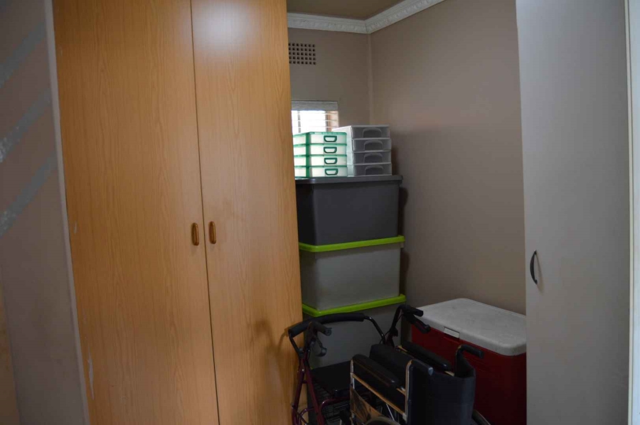4 Bedroom Property for Sale in Verwoerdpark Gauteng