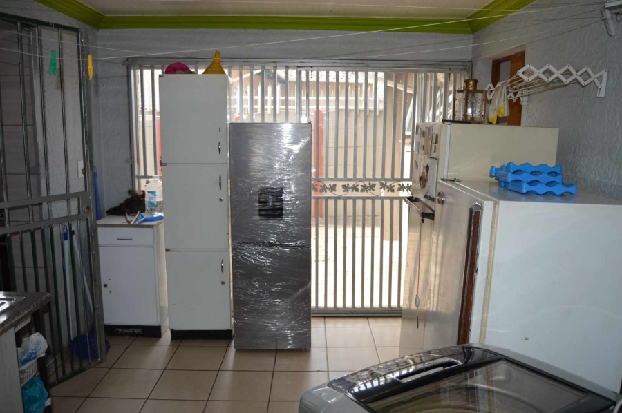 4 Bedroom Property for Sale in Verwoerdpark Gauteng