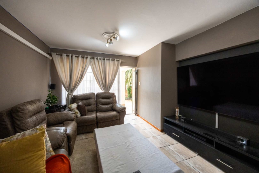 3 Bedroom Property for Sale in Wapadrand Gauteng