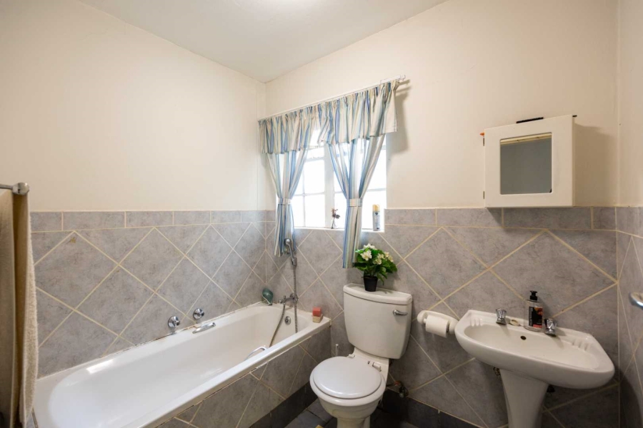 3 Bedroom Property for Sale in Wapadrand Gauteng