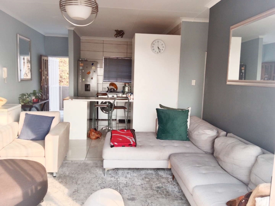 To Let 3 Bedroom Property for Rent in Sunnyrock Gauteng
