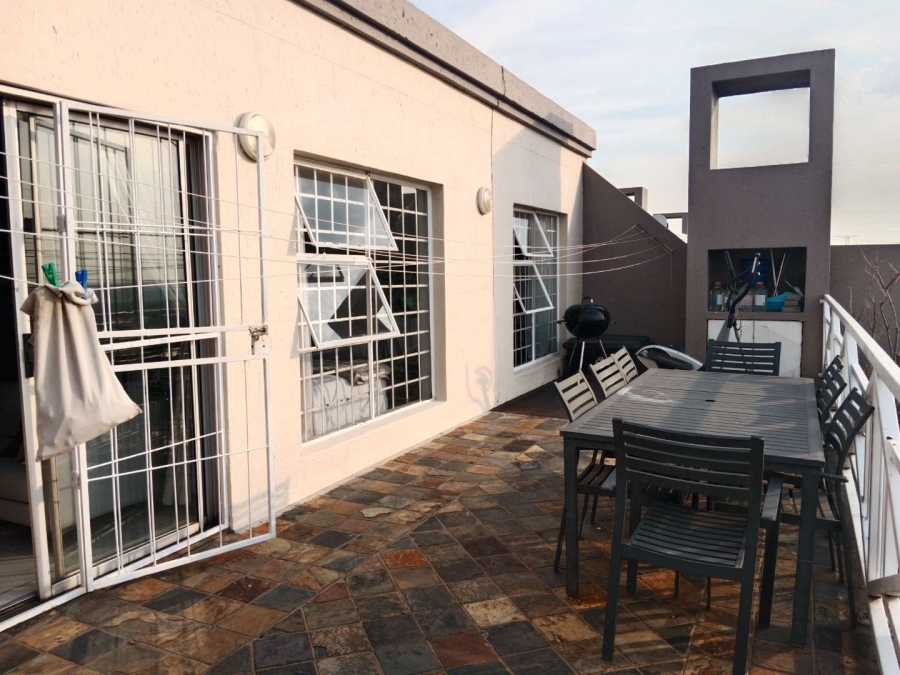 To Let 3 Bedroom Property for Rent in Sunnyrock Gauteng