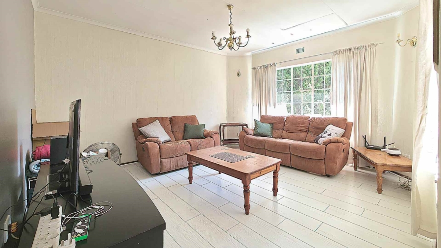 To Let 2 Bedroom Property for Rent in Sandown Gauteng
