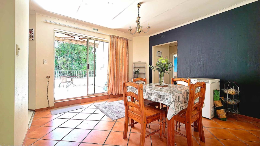 To Let 2 Bedroom Property for Rent in Sandown Gauteng
