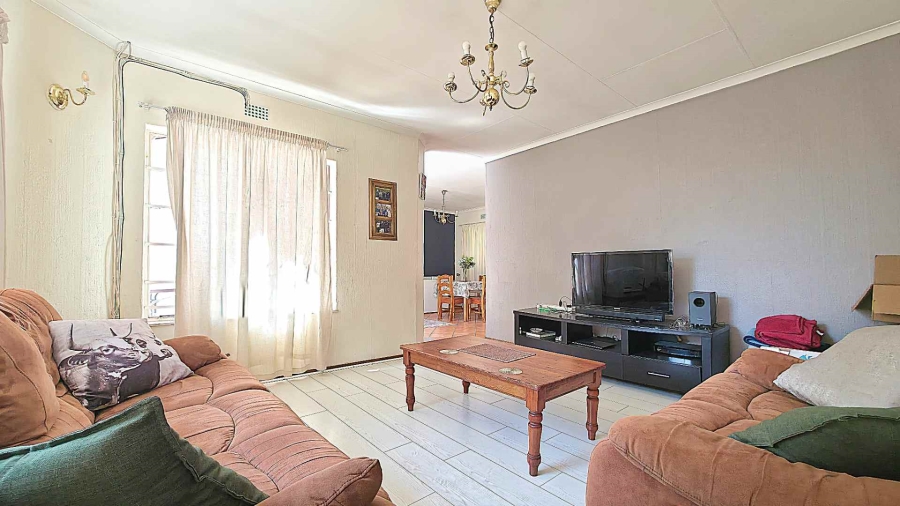To Let 2 Bedroom Property for Rent in Sandown Gauteng