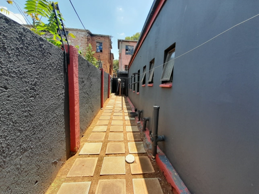 10 Bedroom Property for Sale in Bertrams Gauteng