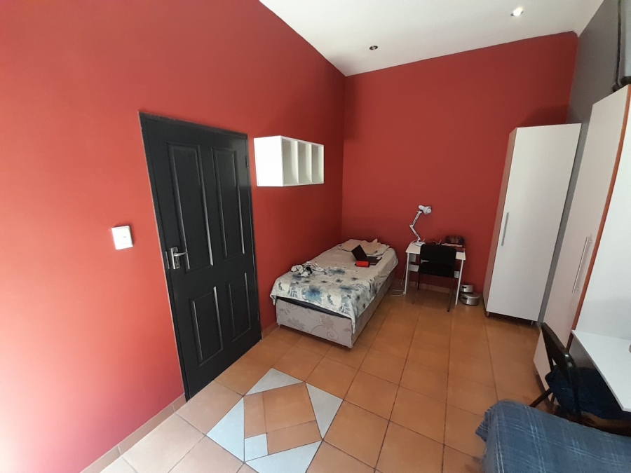 10 Bedroom Property for Sale in Bertrams Gauteng