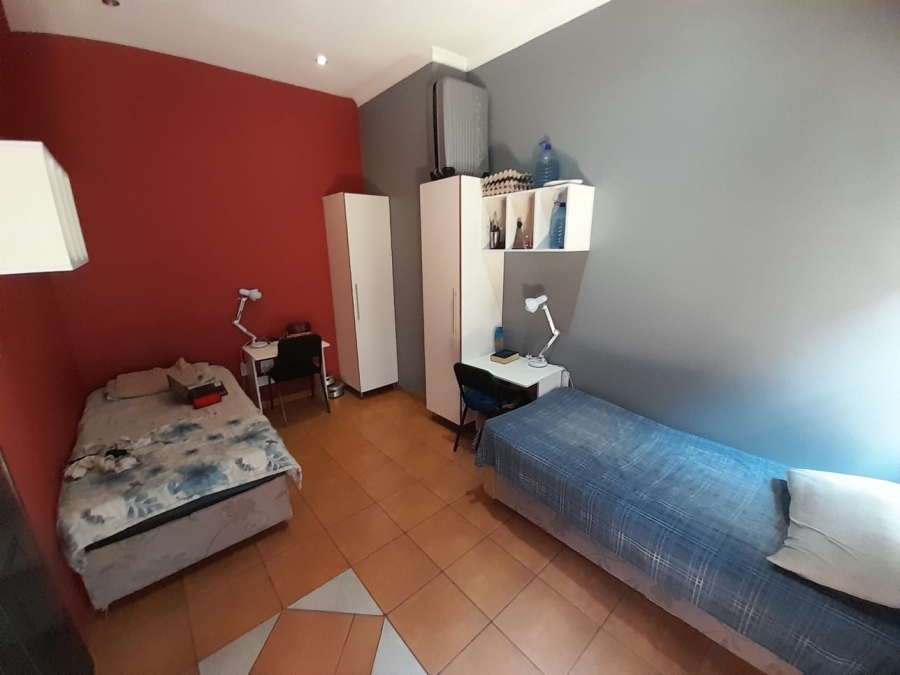 10 Bedroom Property for Sale in Bertrams Gauteng