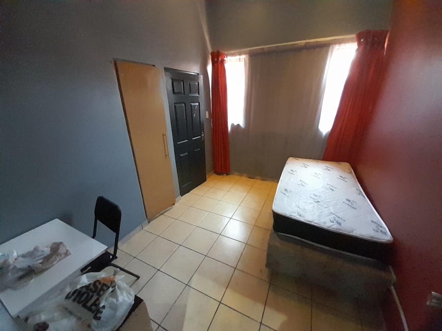 10 Bedroom Property for Sale in Bertrams Gauteng