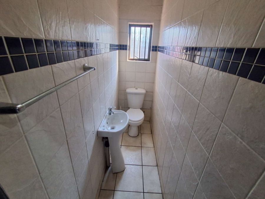 10 Bedroom Property for Sale in Bertrams Gauteng