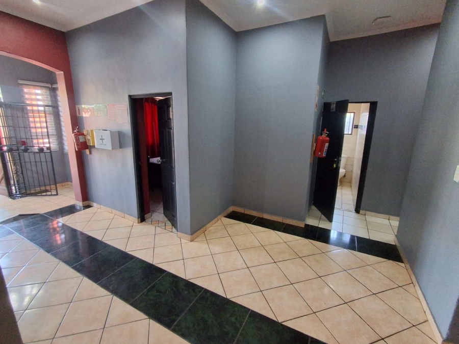 10 Bedroom Property for Sale in Bertrams Gauteng