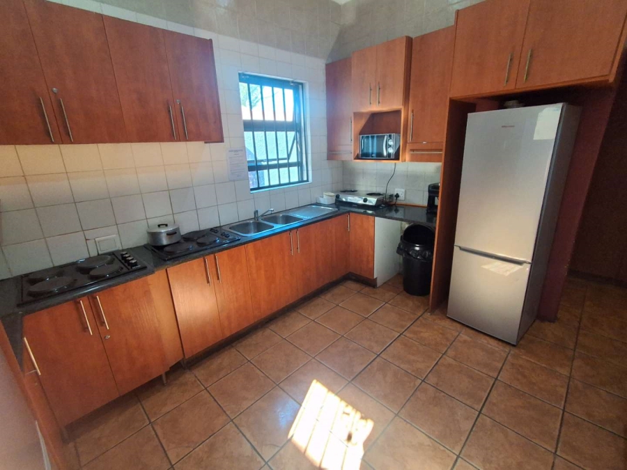 10 Bedroom Property for Sale in Bertrams Gauteng