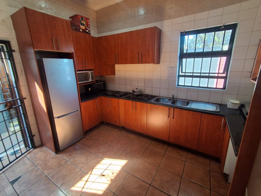 10 Bedroom Property for Sale in Bertrams Gauteng